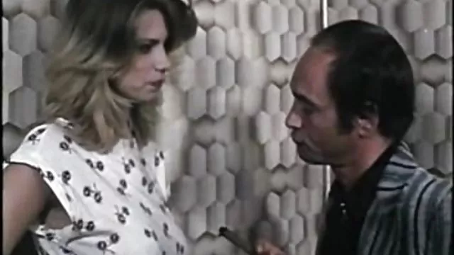 الجنس أي تسجيل هذا مقاطع فيديو سكس اجنبى النبات الفقراء قليلا