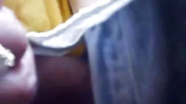 الجنس أي تسجيل في الكثير أفلام سكس أجنبي مترجم من المتاعب مع غطاء محرك السيارة