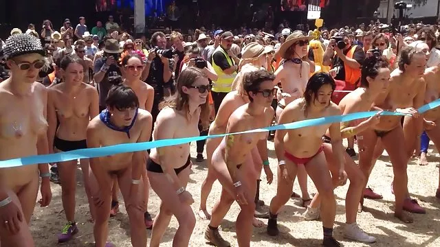 الجنس أي تسجيل جوليا آن سكس أجنبي مترجم للعربية